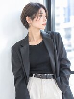 ドット ヘアー(dot.hair) ハンサムショート / センターパート / アッシュブラウン