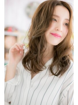 ミック ヘアアンドビューティー 大山店(miq  Hair&Beauty) アンニュイムードの、大人センターパート