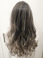 ディーナ(D'na) 『D'na』グレーバレイヤージュロング 清水