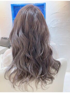 ウーロス(uros.) ラベンダーグレージュ