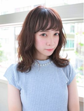 ルティア 池袋(Lutia) 流し前髪 きれいめスタイル