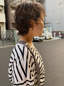 ヴァンダンジュ(Vendange) ショートウルフにパーマ