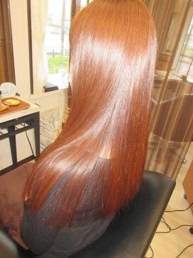 コア フィール ア デイ(COIFFURE A DAY) 【M3D見附今町】ピンクレッド☆