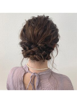 レミー(Remy) ゆるあみこみアップ