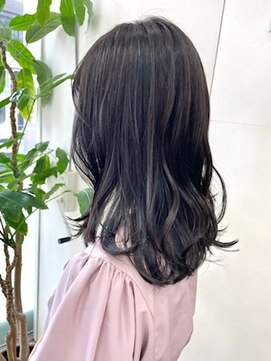 アッシュ 名駅(ASCH) イルミナカラーをつかった暗めグレージュ