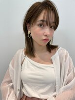 切りっぱなし小顔ショートピンクベージュ[表参道/表参道駅]