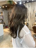 オリーブベージュ 大人女子ロング
