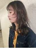 オリーブグレージュ