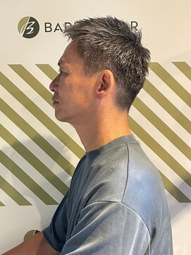 バーバーバー アカバネ(BARBER-BAR AKABANE) 働く男の王道スタイル ベリーショート アップバング #4