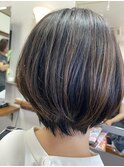 ショートボブ
