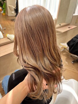 アヴァンス アリオ鳳店(AVANCE) ミルクティーベージュ