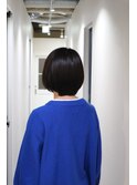 ショートボブ