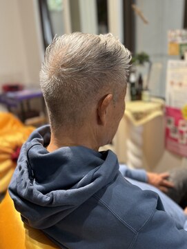 エマニエル(emanuel) 若見えアップバングショート