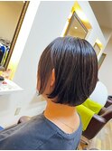 ショートボブ