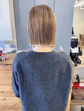 ヨハク 大阪梅田中崎町(yohaku) <21>切りっぱなしショート×ブリーチ♪ダブルカラーも人気