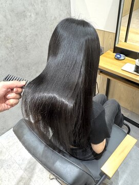 スリール(surire) 忙しい朝の味方、乾かすだけで簡単！【髪質改善縮毛矯正】