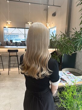 ベルポール(Bell port) 黒染めからハイトーン！