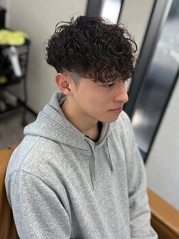 自宅でも簡単にキマる！普段着に映える最旬スタイル。周りに差をつける垢抜けヘアへ。