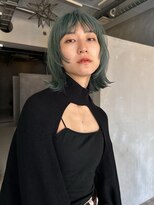 シーレム 元町三宮(SILEM)&nbsp;ボブウルフ　ミディアムウルフ　ハイトーン　グリーン
