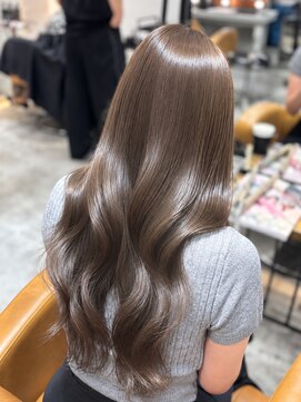 ロンド ルージュ 銀座店(Lond rouge) オリーブベージュ/ブリーチなし/レイヤーカット/ヘアカラー