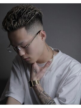 スキル(SKILL) スキンフェードバーバー理容室 風