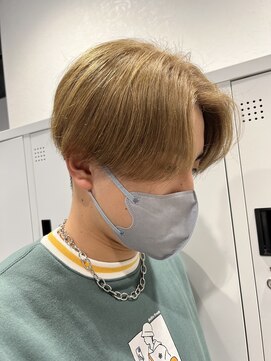 ゴールド 京都(GOALD) ミルクティーベージュ センターパート ブリーチ ダブルカラー