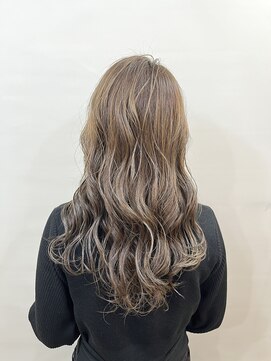 ティンク 横浜(Tink) アッシュベージュハイライト/Tink横浜/岩野滉大