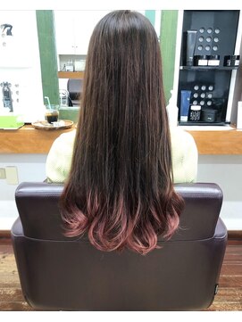 プラッキー(PLUCKY) 毛先ピンクグラデーションカラー