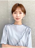 ショート×顔周り×前髪×シルキーベージュ×グレージュカラー
