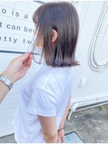 ニド(2do)&nbsp;切りっぱなしボブ&くすみグレージュ