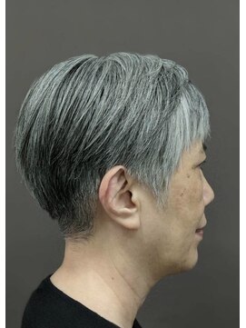 びび 住吉店 襟足、サイドをさっぱりカット