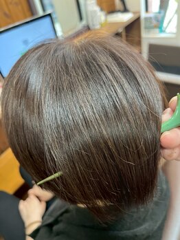 スロー(SLOW)の写真/グレイカラーを使わず白髪をお客様に合った調合で染めております。髪の質感に拘りながらご提案します◎