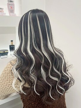 シイム(CYM) 艶髪カラー/透明感/ゆる巻きロング/メッシュ