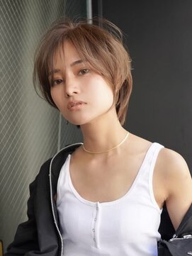 ギークス(GEEKS) 【GEEKS渋谷】ショートレイヤー/くびれカット/メンズライク/小顔