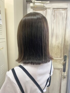 コトナ 越谷店 切りっぱなしボブ×透明感オリーブグレージュ【越谷】
