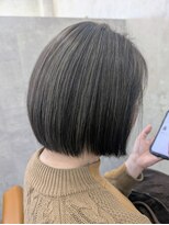 イル(iru)&nbsp;白髪ぼかし/ハイライト/ボブ/Miku