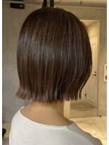 エリマ 調布(elima)&nbsp;調布ストレートパーマ レイヤーボブウルフショートベージュ