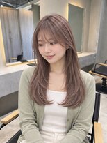 ウト(Uto)&nbsp;レイヤーカット/ミルクティーベージュ/韓国風/髪質改善/烏丸四条