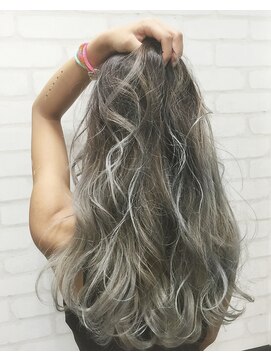 アンククロス 表参道(ANKH CROSS) 外国人風グレーグラデーション【ANKH CROSS 表参道】