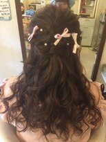ヘアーセット モコロ(Hair Set MOCORO) ハーフアップアレンジ