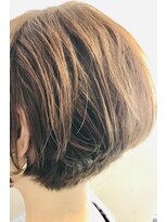 クロムヘアー(CHROME HAIR) ふんわりショートボブ
