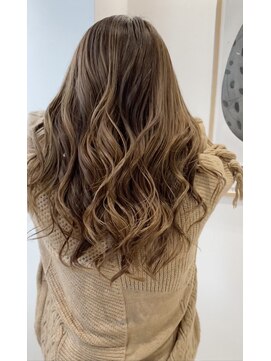 カシィ(kashi) 柔らかなベージュ