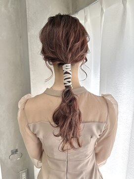 アルマバイロサ(ALMA by ROSA) ローポニー紐アレンジ/担当rui