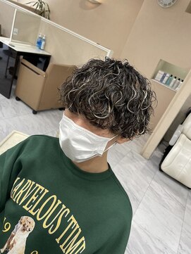 リミットバイアフィナー 大宮店(limit by Afinar) 周りと差がつく波巻きハイライトカラー