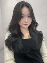 ユニ 表参道(uni)&nbsp;韓国ヘア/大人かわいい暗髪レイヤーカット