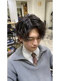 メンズパーマ/ツイスバ/マッシュウルフ/縦落ち/センターパート