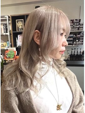 ファーム 大崎店(FAAM) ホワイトベージュ×ロングレイヤー【デザインカラー】