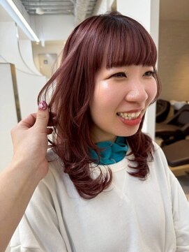 ソレイユトウキョウシブヤ(SOLEIL TOKYO shibuya) ボルドー ブリーチ 暖色 レイヤーカット 韓国