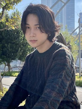 ユーフォリア 渋谷グランデ(Euphoria SHIBUYA GRANDE) ニュアンスパーマ　ミディアムレイヤー　色っぽメンズヘア　MOMO