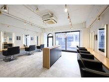 モッズ ヘア メン 中野店(mod's hair men)の雰囲気（店内（カットスペース）　[中野/中野駅/メンズ]）